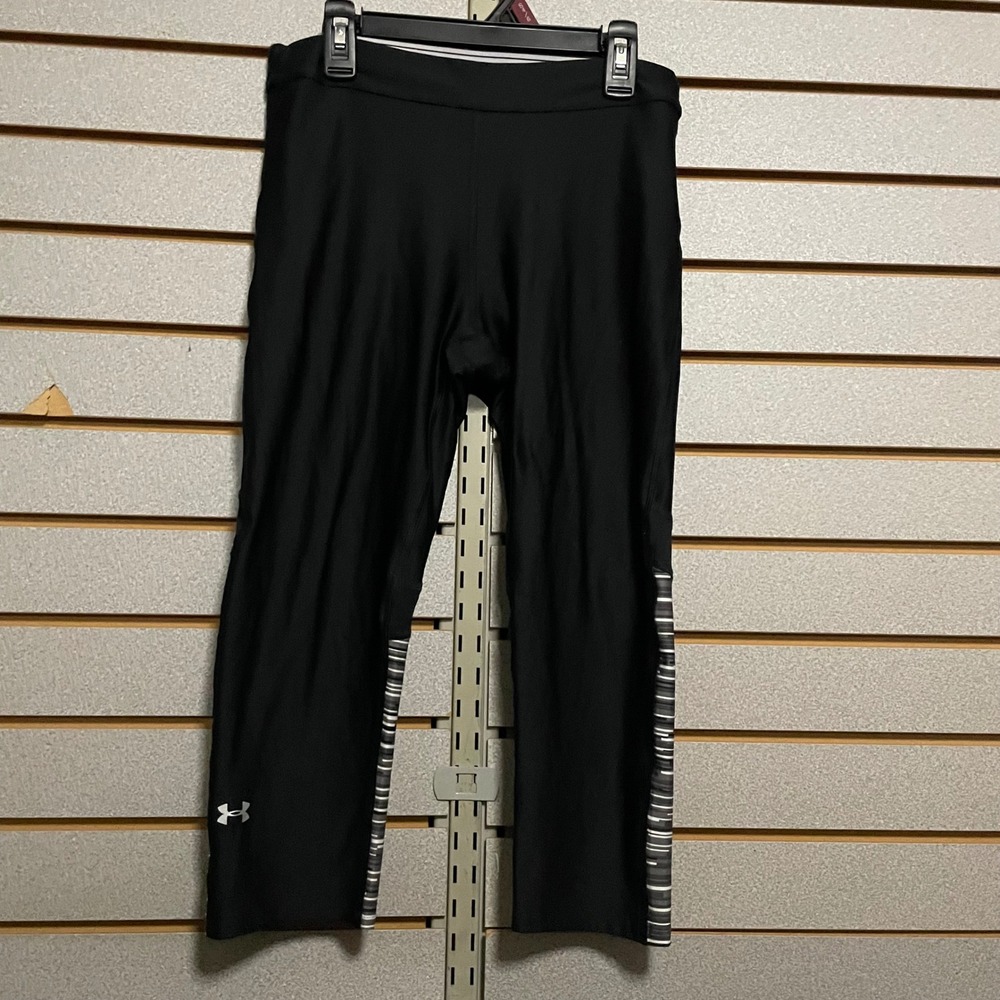 Under Armour HeatGear Compression Capri Leggings‎ Women's  Medium Black Athletic